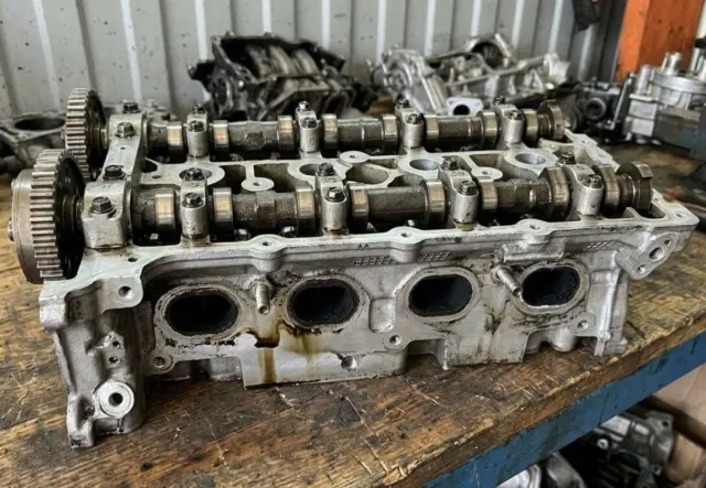 Mitsubishi Outlander  CW cylinder head