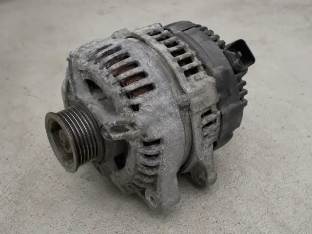 2004 Mazda 3BK Alternator