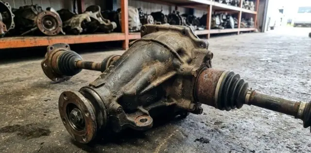 Toyota Hiace KDH front differential