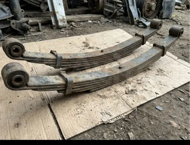 Toyota Land Cruiser 80 series leaf springs set