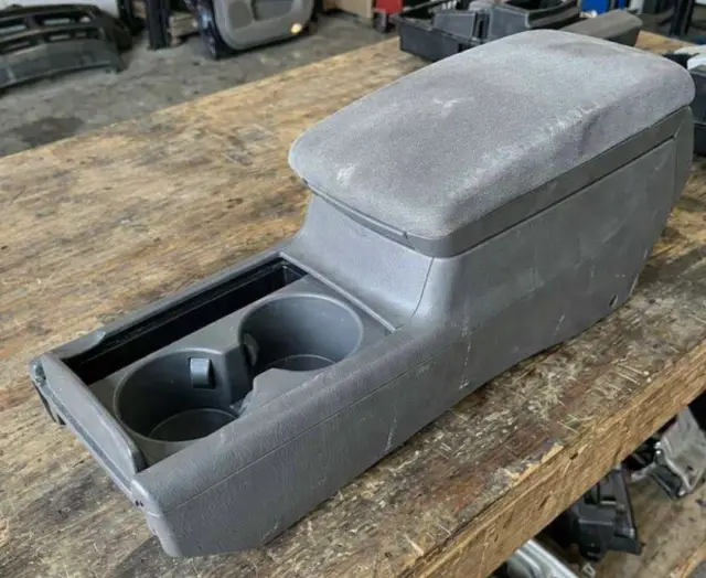 Toyota Premio AZT240 centre console