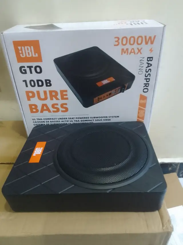 JBL UNDERSEAT CAR SUBWOOFER