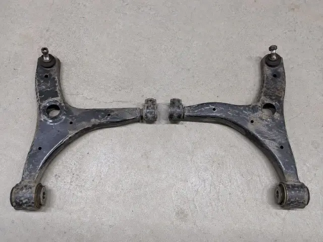 Subaru Legacy BL front control arms